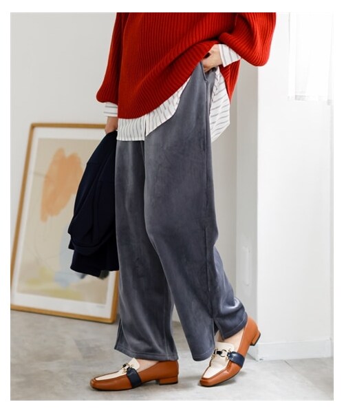 nissen（ニッセン）の「大きいサイズ太畝もちもち裏ベロアストレートパンツ（ゆったりヒップ）（パンツ・レディース・オフホワイト/チャコールグレー/ブラウン・L/LL/3L/4L/5L/6L/8L/10L）」の11枚目の写真
