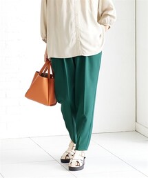 nissen | 大きいサイズ全方向のびるとろみタックスリムテーパードパンツ（ゆったりヒップ）（選べる２レングス）【大人lafarfa23年7月号掲載】(パンツ)