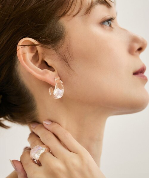 ROPE'(ロペ)の「【LUCE MACCHIA(ルーチェマッキア)】 別注 Glass Pierce Earrings(ピアス(両耳用)・レディース・ゴールド/その他・F)」の4枚目の写真