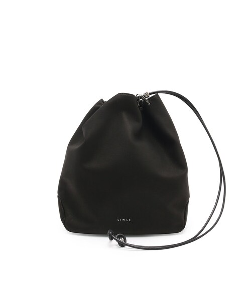 ADAM ET ROPE'（アダムエロペ）の「【LIWLE】合切巾着バッグ（ハンドバッグ・メンズ・ブラック・F）」の2枚目の写真