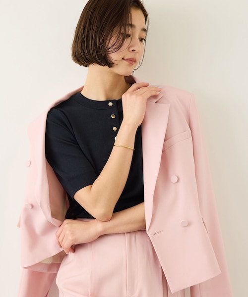 ROPE'（ロペ）の「前後2WAY 5分袖ニットプルオーバー/イージーケア（ニット/セーター・レディース・ブラック/ネイビー/ラベンダー/レッド・F）」の2枚目の写真