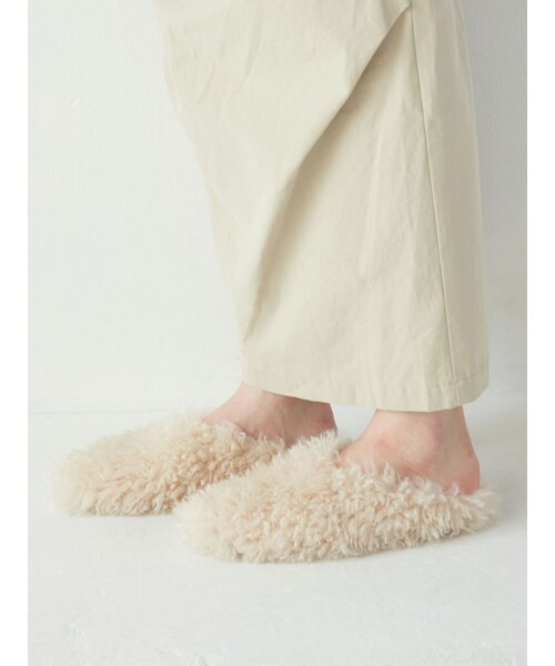 Ungrid（アングリッド）の「ボアフラットシューズ（その他シューズ・レディース・アイボリー/ブラック・S/M/L）」の2枚目の写真