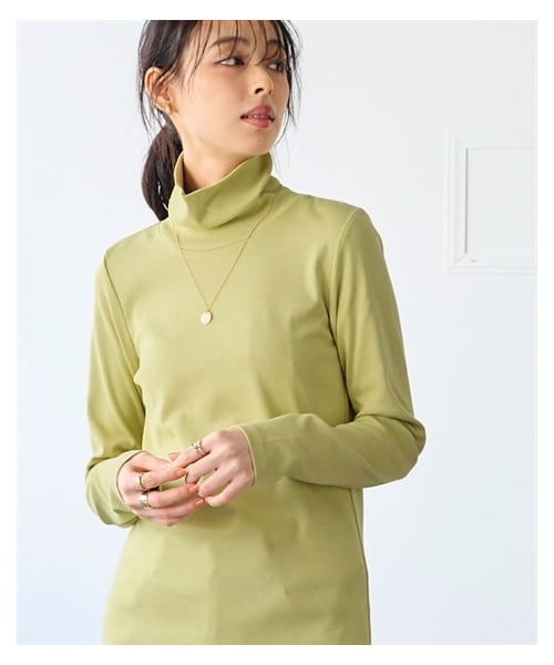 nissen（ニッセン）の「綿１００％フライス素材タートルネック長袖Ｔシャツ（UVカット）＜大きいサイズ有＞（Tシャツ/カットソー・レディース・黒/オフホワイト/グレージュ/杢チャコールグレー/ネイビー/ライムグリーン/トープ/ディープグリーン/パープル・L/LL/3L/4L/5L/6L/8L/10L/S/M）」の5枚目の写真