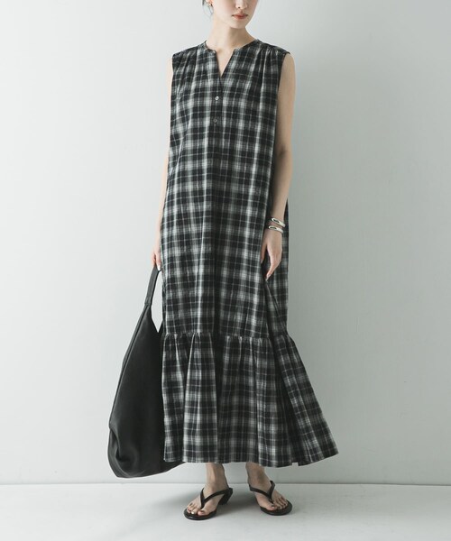 URBAN RESEARCH（アーバンリサーチ）の「サッカーチェックワンピース（ワンピース・レディース・BLACK/NAVY・Free）」の3枚目の写真