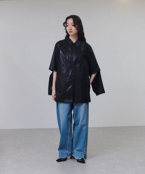 ADAM ET ROPE'（アダムエロペ）の「2WAYスリーブコーティングシャツブルゾン（ブルゾン・レディース・ブラック/カーキ・F）」の9枚目の写真