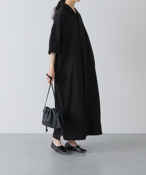 かぐれ（カグレ）の「『2サイズ展開』オープンカラーカットワンピース（ワンピース・レディース・BLACK・0/1）」の21枚目の写真