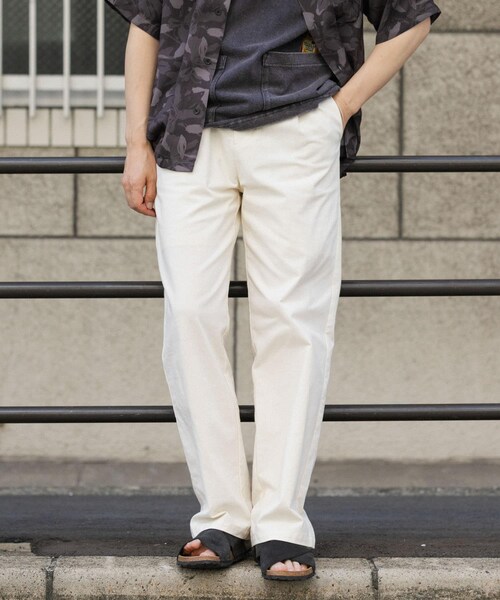 ITEMS URBANRESEARCH(アイテムズ アーバンリサーチ)の「リネンレーヨン ウエストイージー トラウザー(その他パンツ・メンズ・OFF WHITE/BLACK/MOCHA/D.BLUE・M/L)」の7枚目の写真