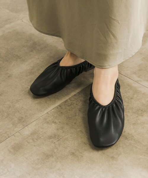 URBAN RESEARCH（アーバンリサーチ）の「MILLIWM　ギャザーバレエシューズ（バレエシューズ・レディース・キャメル/レッド/ブラック・36/37/38）」の15枚目の写真