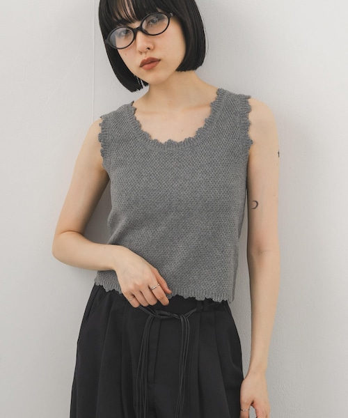 KBF（ケイビーエフ）の「クロシェスカラップタンクトップ（タンクトップ・レディース・IVORY/TOP GRAY/NAVY・One）」の17枚目の写真