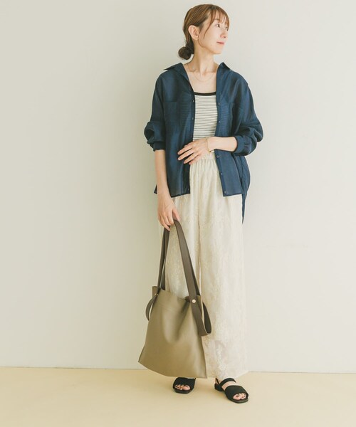 ITEMS URBANRESEARCH（アイテムズ アーバンリサーチ）の「シアーポケットスキッパーシャツ（シャツ/ブラウス・レディース・WHT/L.BLU/NVY・FREE）」の17枚目の写真