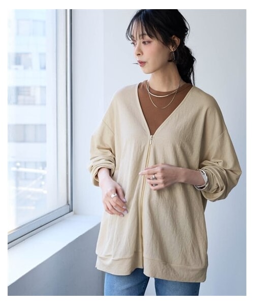 nissen（ニッセン）の「＜大きいサイズ＞涼やか美ラクRUタッチＶネックゆるシルエットジャケット（接触冷感・抗菌防臭・UVカット・遮熱）（ジャケット/アウター・レディース・黒/グレーベージュ/チャコールグレー・L/LL/3L/4L/5L/6L/8L/10L）」の19枚目の写真