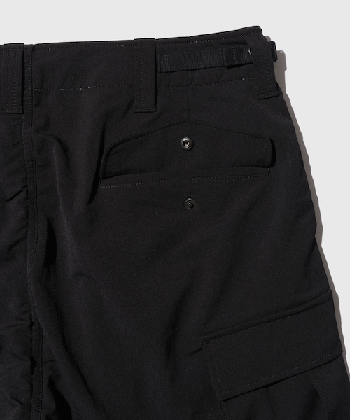 ADAM ET ROPE'(アダムエロペ)の「【nanamica/ナナミカ】ALPHADRY Field Cargo Pants(カーゴパンツ・メンズ・ブラック・32/34)」の7枚目の写真