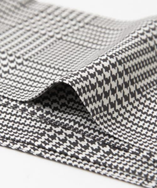 URBAN RESEARCH（アーバンリサーチ）の「COSEI　STOLE（ストール/ショール・メンズ・GRENCHECK・-）」の5枚目の写真