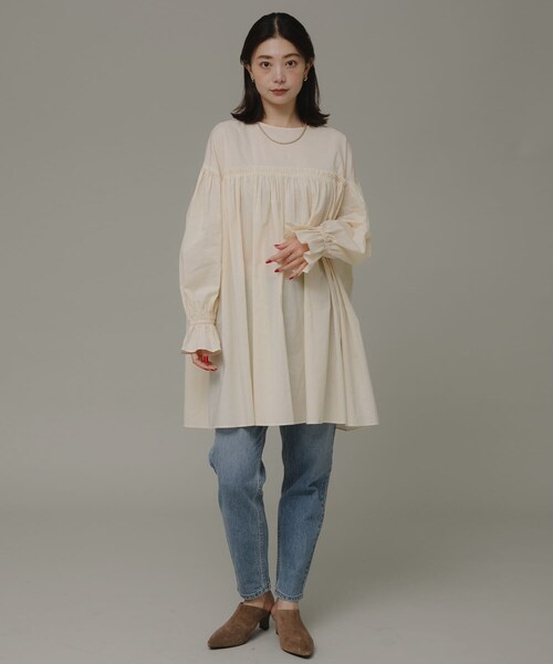 URBAN RESEARCH Sonny Label（アーバンリサーチサニーレーベル）の「コットンギャザーチュニック（チュニック・レディース・クリーム/ブラック/ブルー・FREE）」の11枚目の写真