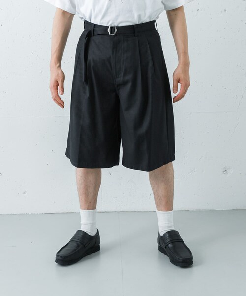 URBAN RESEARCH(アーバンリサーチ)の「ANOTHER OFFICE H.STRIPE BERMUDA PANTS(その他パンツ・メンズ・BLACK・2/3)」の8枚目の写真