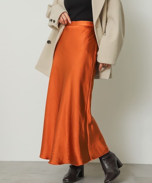 SENSE OF PLACE by URBAN RESEARCH(センスオブプレイスバイアーバンリサーチ)の「サテンナロースカート(スカート・レディース・L.BLUE/IVORY/ORANGE/SILVER/BLACK・S/M)」の4枚目の写真