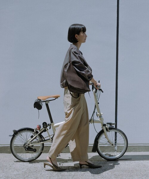 ADAM ET ROPE'(アダムエロペ)の「【J'aDoRe・店舗限定】【Morphee(モルフェ)】3WAY MEDIUM TOTE(トートバッグ・レディース・ダークブラウン・F)」の10枚目の写真