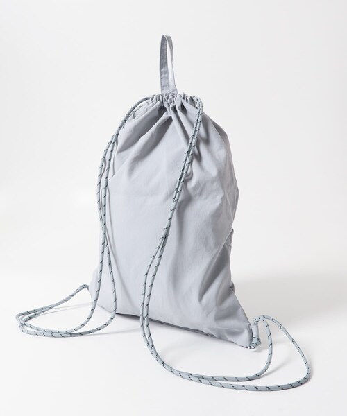 SMELLY（スメリー）の「ドロストポケットナップサック（バックパック/リュック・レディース・BLK/GRY・-）」の21枚目の写真