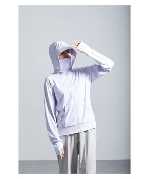 nissen（ニッセン）の「高身長【読者モデルと一緒に作りました】トールさん設計接触冷感UVカット指穴付パーカー（パーカー・レディース・オフホワイト/黒/モカベージュ/ラベンダー・MTT/LTT/LLTT/3LTT/4LTT/5LTT）」の4枚目の写真