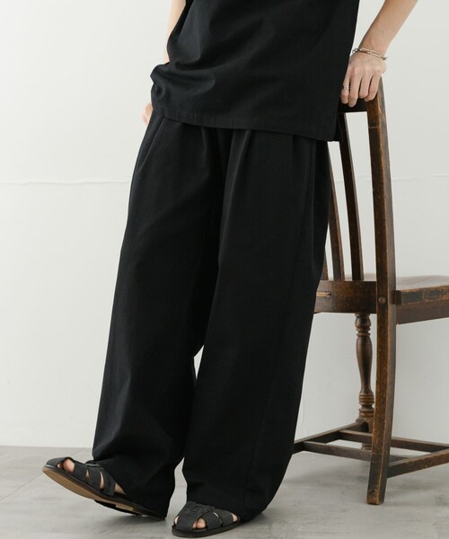 SENSE OF PLACE by URBAN RESEARCH（センスオブプレイスバイアーバンリサーチ）の「ドライタッチワイドパンツ（その他パンツ・メンズ・BLACK/GREIGE/GREEN・M/L）」の14枚目の写真