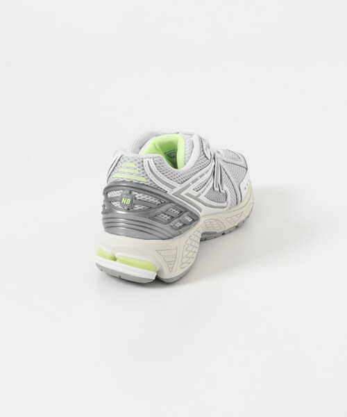 URBAN RESEARCH(アーバンリサーチ)の「NEW BALANCE 1906R(スニーカー・レディース・SILVER・23/24.5/25/23.5/24)」の5枚目の写真