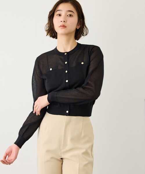 ROPE'(ロペ)の「LEVITA 金ボタンクルーネックシアーカーディガン/接触冷感・イージーケア(カーディガン/ボレロ・レディース・ブラック/ベージュ/レッド・F)」の18枚目の写真
