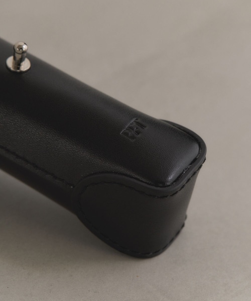 ADAM ET ROPE'（アダムエロペ）の「【PFT】Lip Charm（キーホルダー・レディース・ブラック/ベージュ系・F）」の7枚目の写真