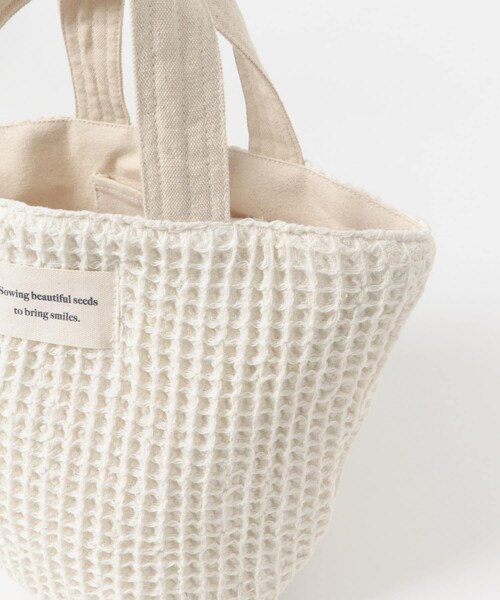 URBAN RESEARCH DOORS（アーバンリサーチドアーズ）の「『別注』beej×DOORS　ワッフルトートバッグ（トートバッグ・レディース・OFF/GRAY・One）」の6枚目の写真