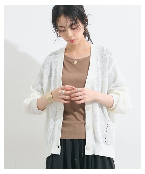 nissen（ニッセン）の「涼しく快適！ウォッシャブル和紙ライクニットVネックゆるシルエットロング丈カーデガン＜大きいサイズ有＞（カーディガン/ボレロ・レディース・黒/スモーキーブルー/オフホワイト・S/M/L/LL/3L/4L/5L/6L）」の22枚目の写真