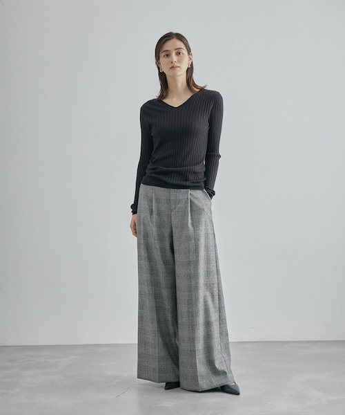 ROPE'(ロペ)の「【限定店舗・J'aDoRe限定】エレガンス キュアフィーロ Vネックリブプルオーバー(Tシャツ/カットソー・レディース・ネイビー/オフホワイト・F)」の21枚目の写真