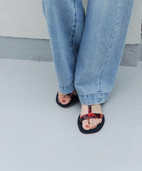 URBAN RESEARCH DOORS(アーバンリサーチドアーズ)の「Ipanema GLOW TRENDY SAND(サンダル・レディース・BLK/GLD/BRW/ORG・35/36/37)」の5枚目の写真