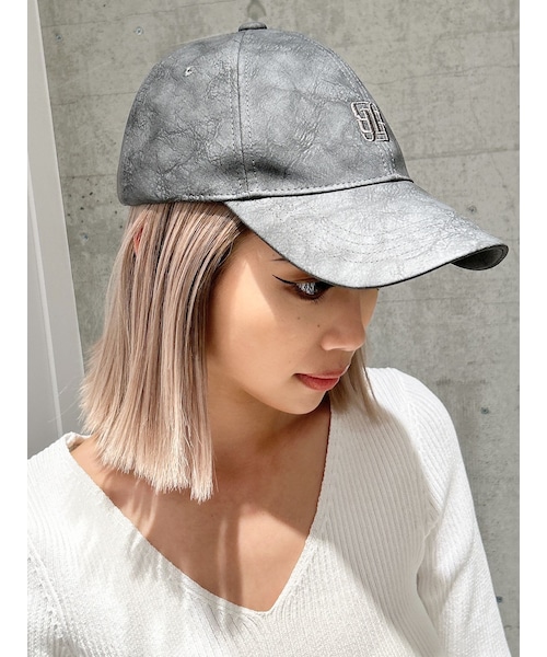 GYDA（ジェイダ）の「パターンフェイクレザーキャップ（キャップ・レディース・チャコールグレー/ベージュ・F）」の2枚目の写真