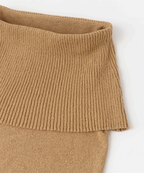 URBAN RESEARCH ROSSO（アーバンリサーチロッソ）の「ドライタッチオフショルダーニット（ニット/セーター・レディース・L/BEIGE/CAMEL/BLACK・FREE）」の22枚目の写真