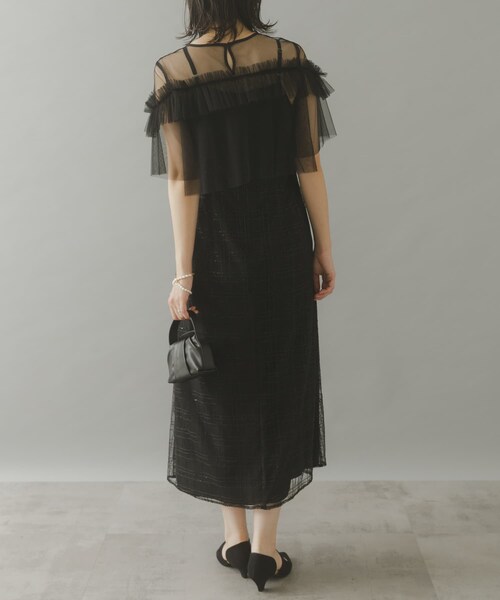 URBAN RESEARCH ROSSO（アーバンリサーチロッソ）の「kaene　フリルチュールドッキングドレス（ワンピース・レディース・Salmonpink/black・36）」の9枚目の写真