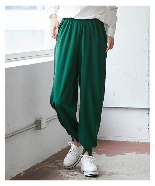 nissen（ニッセン）の「大きいサイズ 裾スリットやわらかジョガーパンツ（パンツ・レディース・ライラック/黒/ダークグリーン/モーヴピンク/ダークカーキ・L/LL/3L/4L/5L/6L/8L/10L）」の11枚目の写真