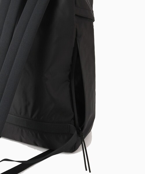 ADAM ET ROPE'（アダムエロペ）の「【texnh/テクネ】CLASSIC BACKPACK（バックパック/リュック・メンズ・ブラック・F）」の20枚目の写真