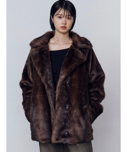 EMODA（エモダ）の「ミディフェイクファーコート（ダウンジャケット/コート・レディース・グレー/ブラウン/ベージュ・F）」の5枚目の写真