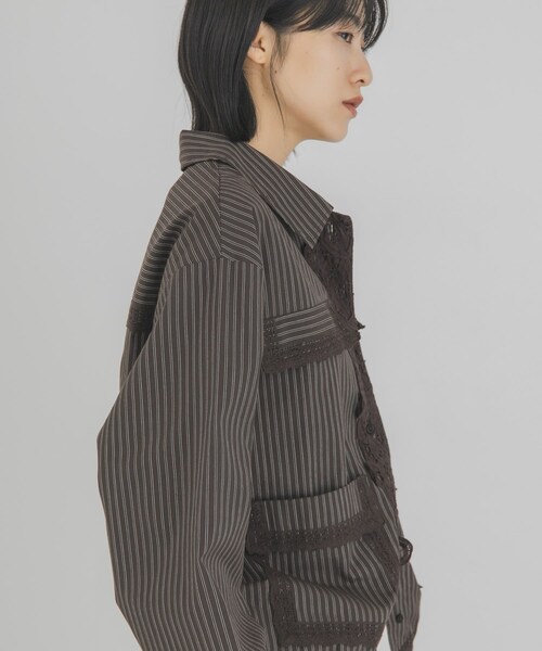KBF（ケイビーエフ）の「バテンレースストライプシャツ（シャツ/ブラウス・レディース・BROWN/IVORY/BLUE GRAY・One）」の16枚目の写真