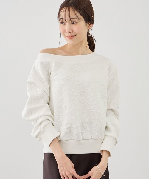 ROPE' PICNIC（ロペピクニック）の「2WAYボートネック花柄ふくれジャガードプルオーバー（スウェット・レディース・ホワイト/ネイビー/サックス・F）」の11枚目の写真