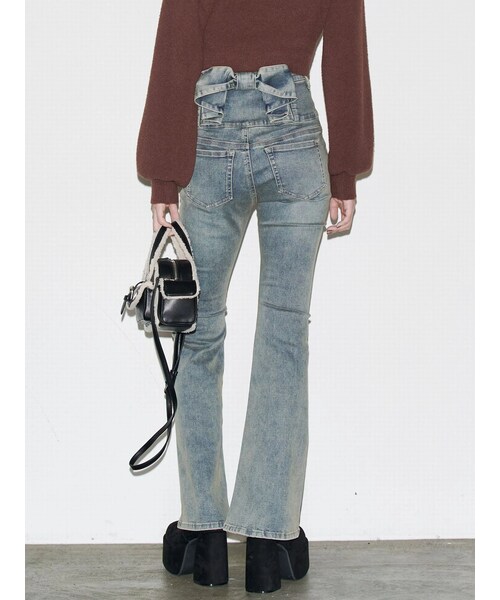 EMODA（エモダ）の「バックリボンフレアハイウエストパギンス（デニムパンツ・レディース・ブラック/アイスブルー/インディゴ・XS/S/M）」の5枚目の写真