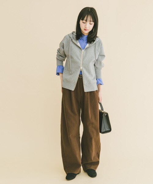 ITEMS URBANRESEARCH(アイテムズ アーバンリサーチ)の「ダンボールジップパーカー(パーカー・レディース・BLK/BRN/GRY・FREE)」の15枚目の写真