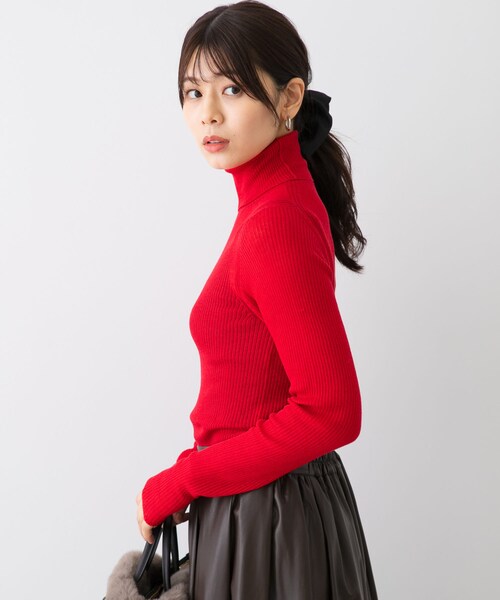 URBAN RESEARCH ROSSO（アーバンリサーチロッソ）の「F by ROSSO　ウォッシャブルシアーリブタートルニット（ニット/セーター・レディース・L/GRAY/RED/BLACK/BROWN・Free）」の20枚目の写真