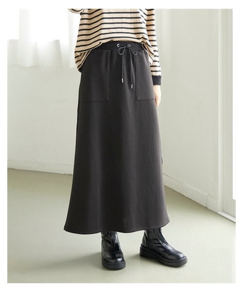 nissen（ニッセン）の「＜大きいサイズ＞【贅沢質感】ダンボールスウェットロングスカート（ゆったりヒップ）（吸汗速乾）（スカート・レディース・カーキ/黒/【販売停止】黒/ネイビー/ベージュ/シルバーグレー・L/LL/3L/4L/5L/6L/8L/10L）」の8枚目の写真