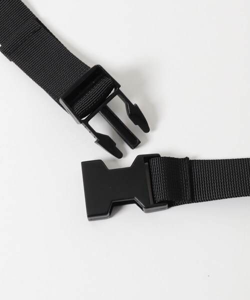 SENSE OF PLACE by URBAN RESEARCH（センスオブプレイスバイアーバンリサーチ）の「TAION　マウンテンサコッシュ（ショルダーバッグ・メンズ・BLACK/NAVY/ICE GRAY・One）」の9枚目の写真