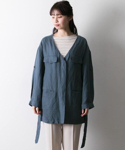 URBAN RESEARCH（アーバンリサーチ）の「LI/RYノーカラーサファリジャケット∴（ミリタリージャケット・レディース・BEIGE/NAVY・FREE）」の20枚目の写真