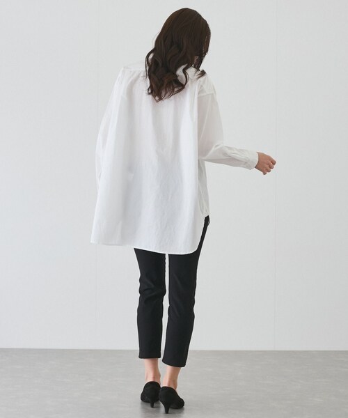 Jayro（ジャイロ）の「フリルピンタックチュニックブラウス（シャツ/ブラウス・レディース・ブラック/ホワイト系/ベージュ・M）」の13枚目の写真