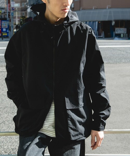 URBAN RESEARCH DOORS(アーバンリサーチドアーズ)の「『別注』Snow Peak Apparel×DOORS NYLON WASHER PARKA(マウンテンパーカー・メンズ・GREIGE/CHARCOAL/BLACK・M/L/XL)」の15枚目の写真