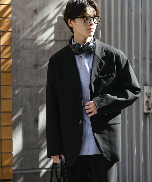 SENSE OF PLACE by URBAN RESEARCH(センスオブプレイスバイアーバンリサーチ)の「『ユニセックス』『セットアップ対応』 CARREMANテーラードジャケット(テーラードジャケット・メンズ・BLACK/CHARCOAL・M/L)」の4枚目の写真