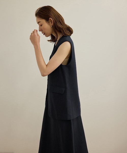 ROPE'（ロペ）の「尾州リネンオーバーロングジレ（ベスト・レディース・ベージュ/ネイビー・36/38）」の21枚目の写真