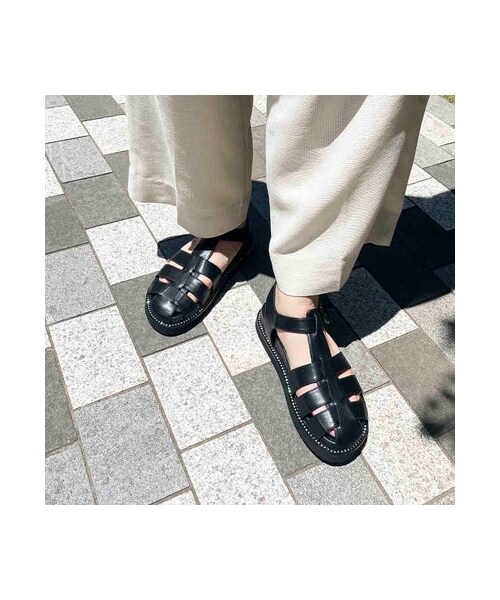 carino(カリーノ)の「モード エ ジャコモ カリーノ MODE ET JACOMO carino 厚底ビジューグルカサンダル (サンダル・レディース・BL/IV/BGS・S/22.5cm/M/23.5cm/L/24.5cm/LL/25cm)」の9枚目の写真